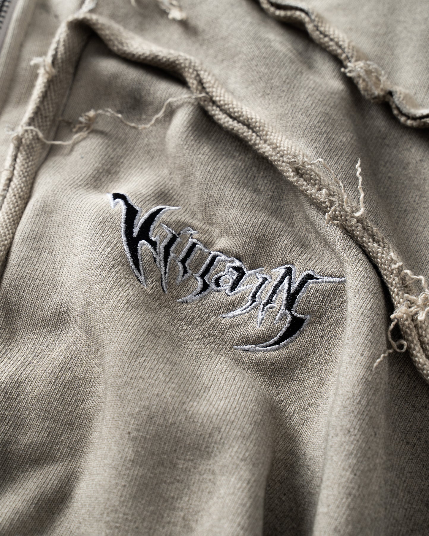 VL LAYER EMBROIDERY HOODIE